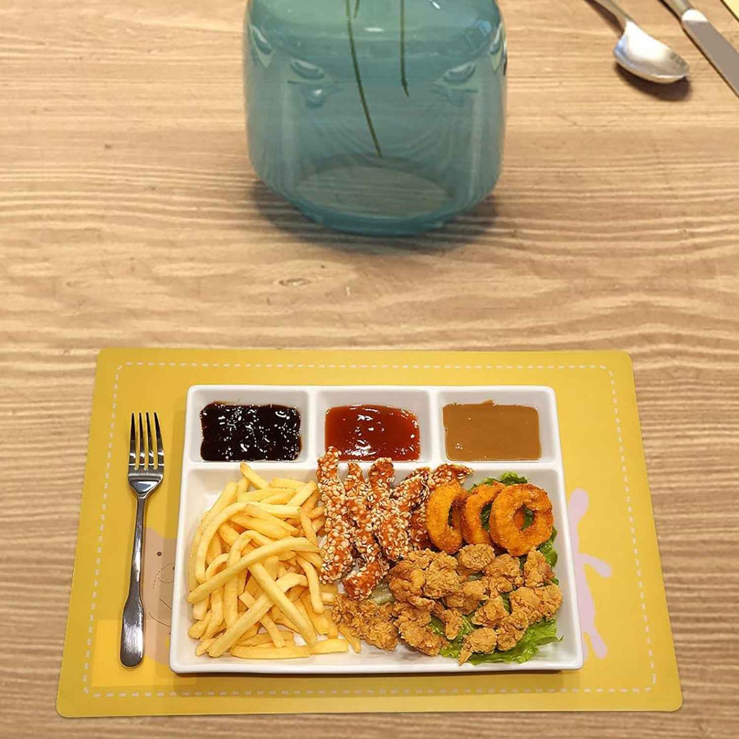Plastic 4-compartment Rectangular Meal Serving Tray  Plate (1 Pc  White)