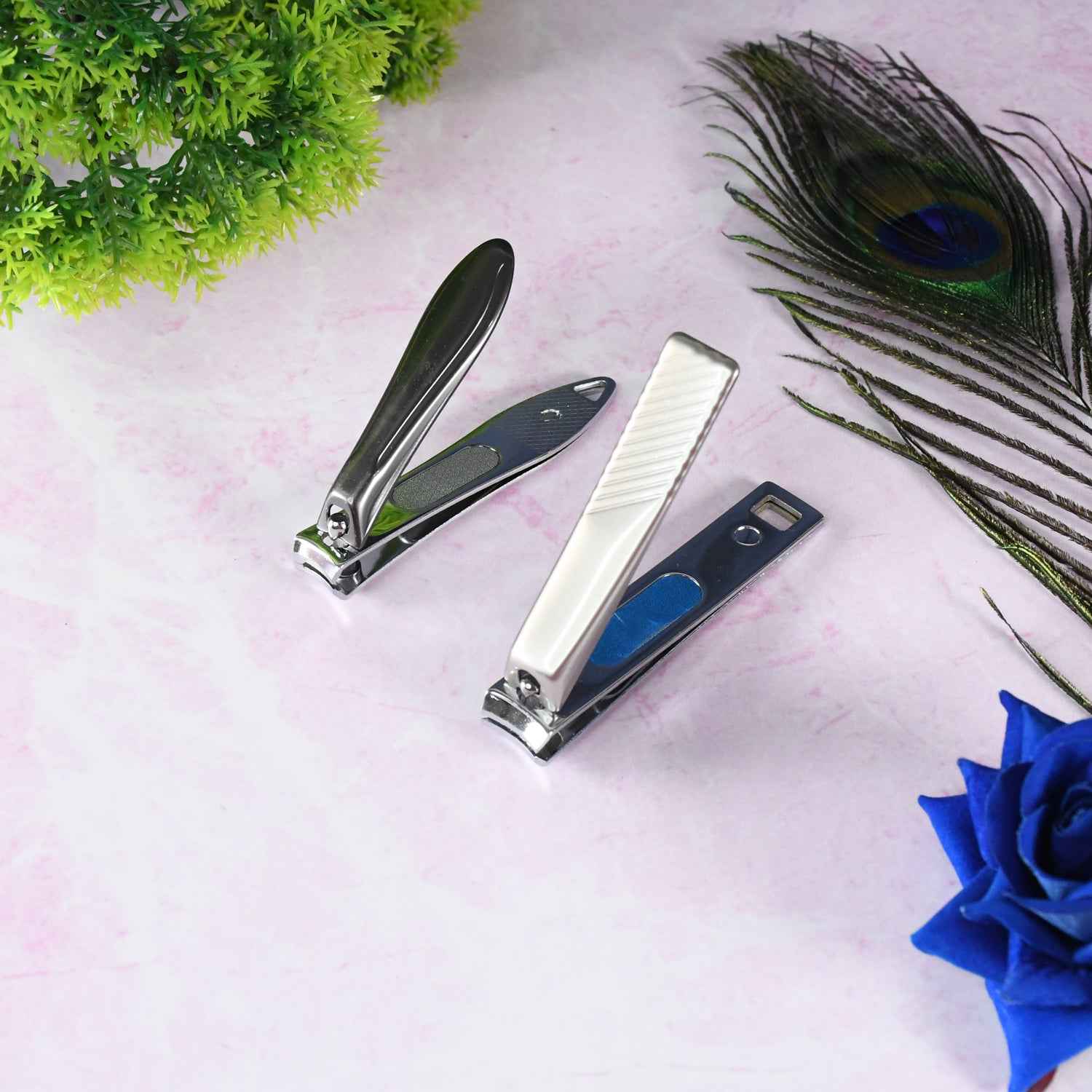 Stainless Steel Folding Portable Large Nail Clippers With Nail File (1 Pc)