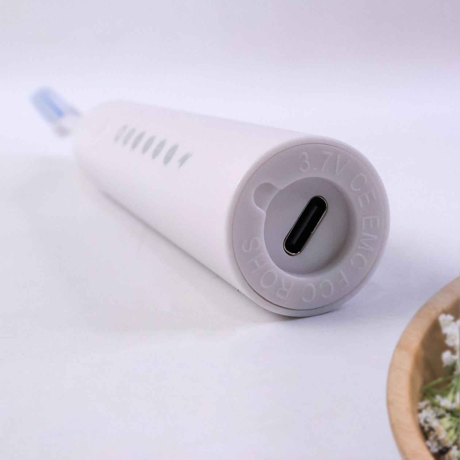 Rechargeable Electric Toothbrush White Color With 3 Extra Head (1 Pc )