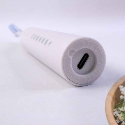 Rechargeable Electric Toothbrush White Color With 3 Extra Head (1 Pc )