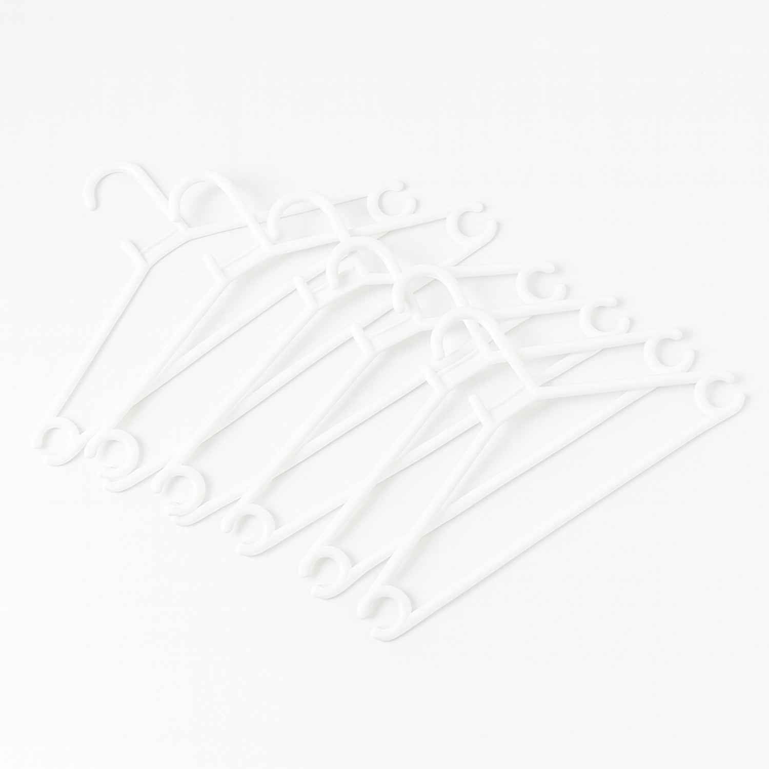 Plastic Clothes Hangers  Set Of 6