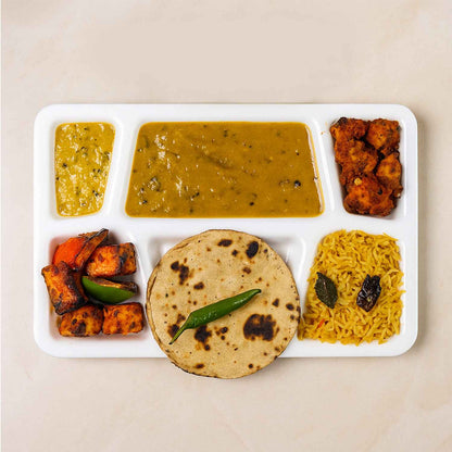 Plastic Multi-compartment Meal Serving Tray  3-section Rectangular Dining Plate (1 Pc  Black)