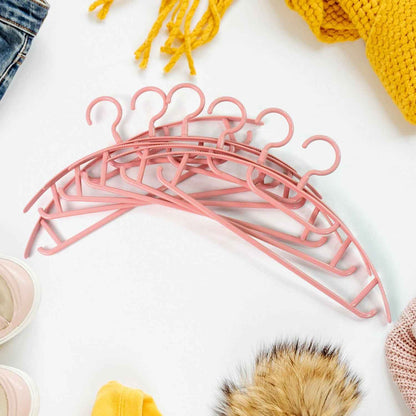Ganesh Set Of 6 Durable Plastic Cloth Hangers