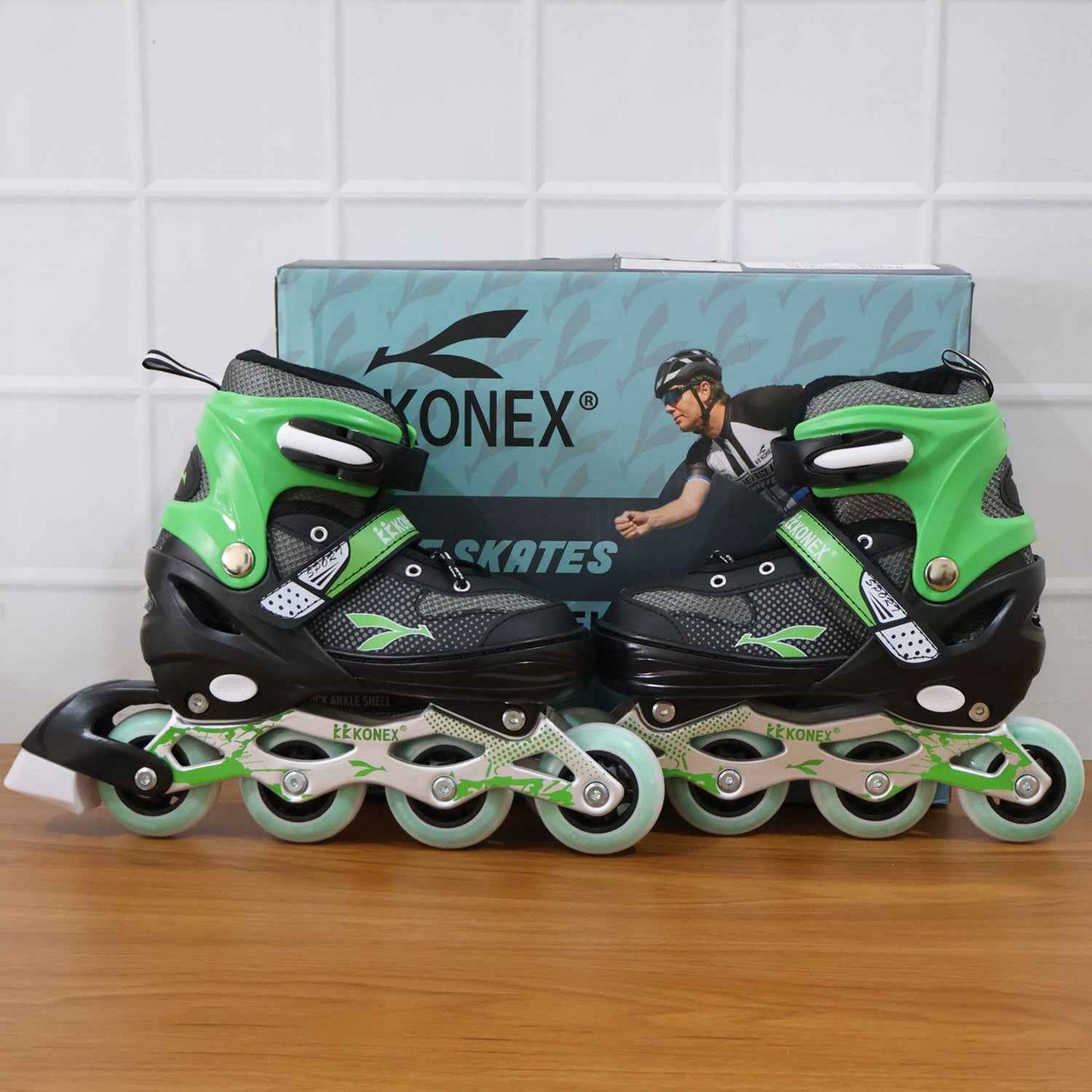 Professional Adjustable Inline Skates For Kids And Adults (Large  1 Pair)