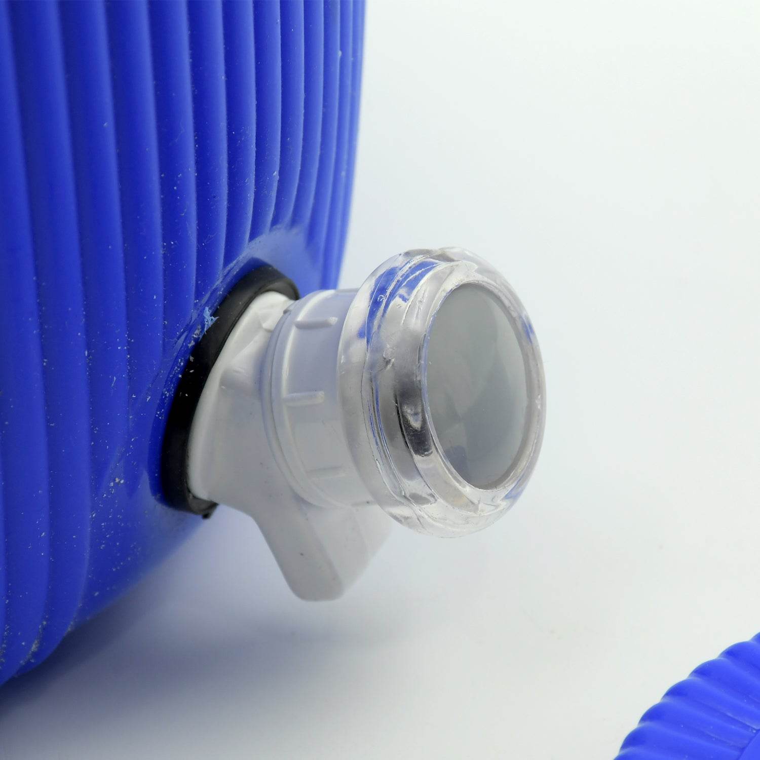 5751 Insulated Water Jug Insulated Plastic Water Jug With A Sturdy Handle Water Jug Camper With Tap Plastic Insulated Water Water Storage Cool Water Storage For Home  Travelling (6000 Ml ) - Best Deals at BeSh Deals®