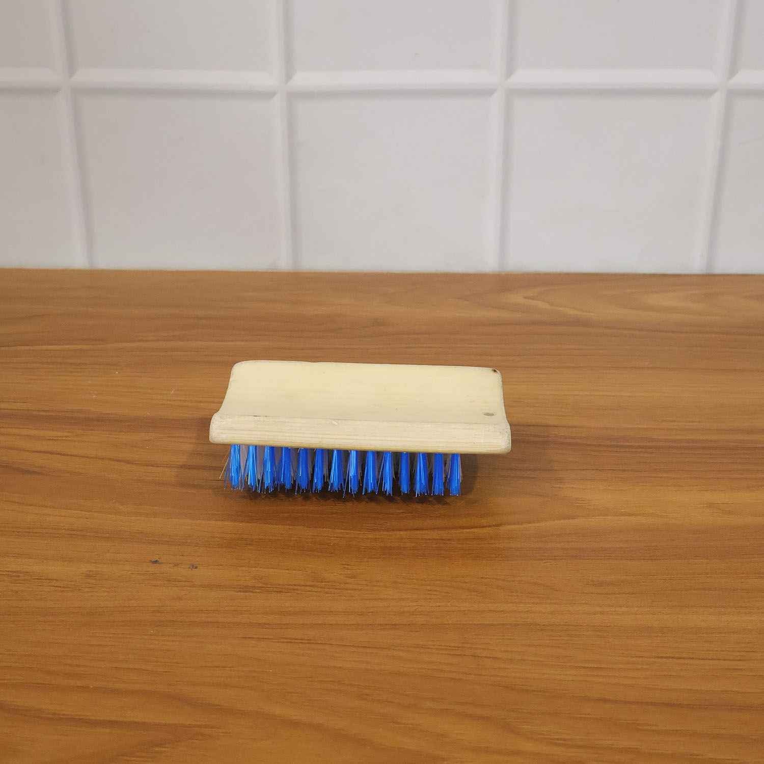 Heavy Duty Wooden Handle Hard Bristle Cleaning Scrub Brush (1 Pc)