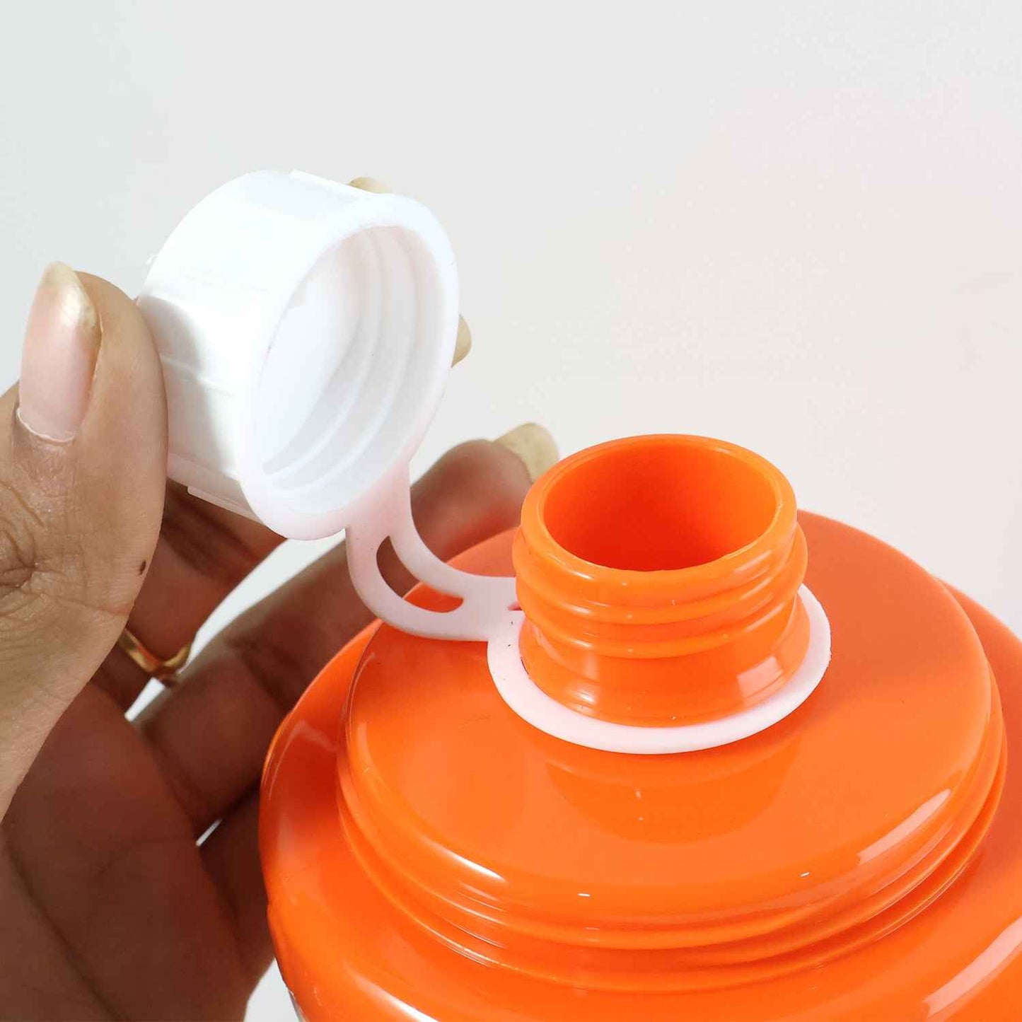Lovely Cartoon Printed Plastic Cup With Lid (Approx. 350 Ml 1 Pc)