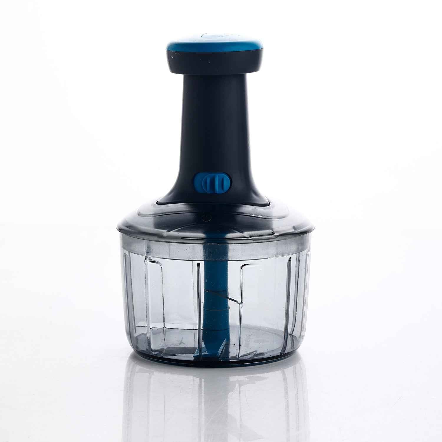 8140 Ganesh Bingo Lock-unlock Push Chopper ( 725ml )