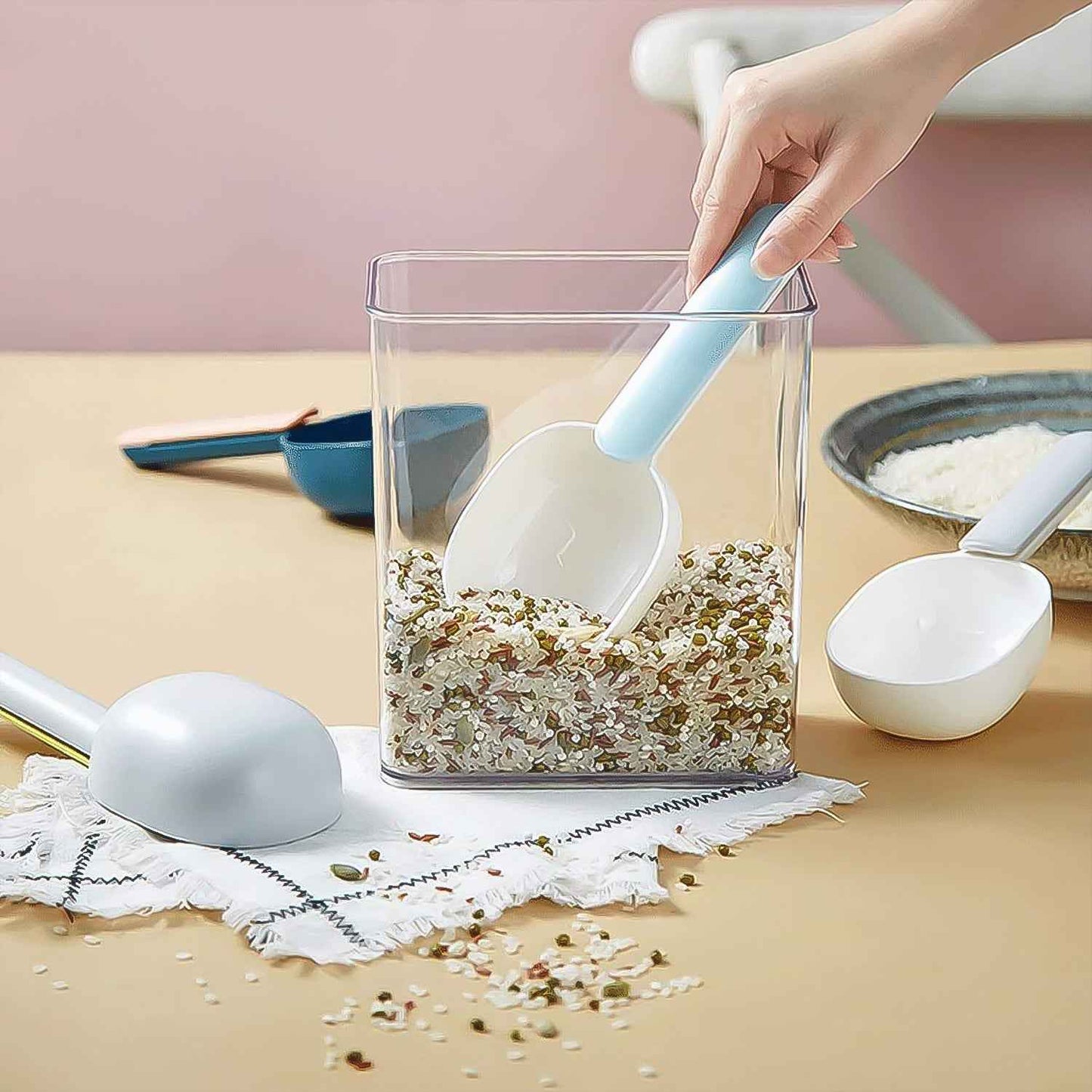 Large Plastic Measuring Spoons Flour Scoops For Home Kitchen (1 Pc)