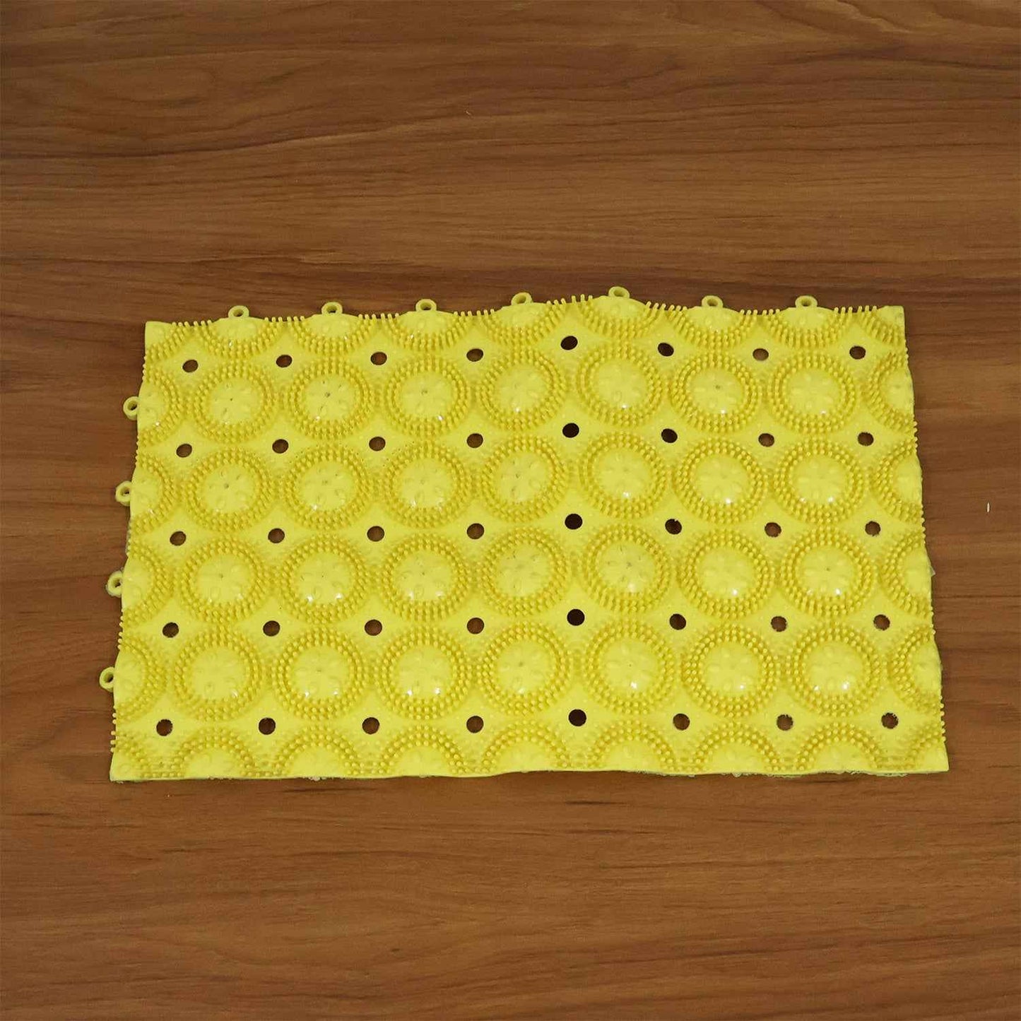 Multipurpose Anti-slip Bathroom Massage Mat With Suction Cups (33  21 Cm)