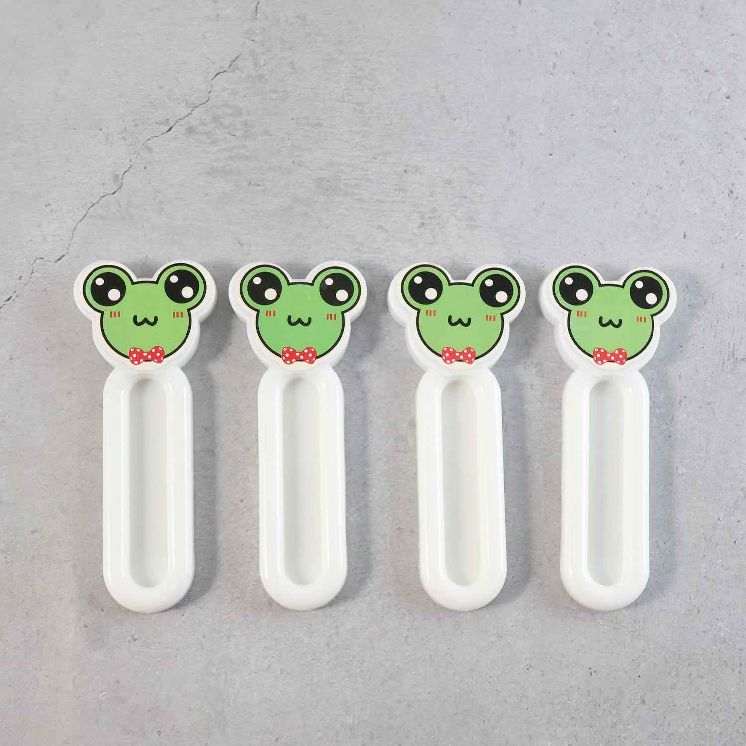 Self Stick Push Pull Helper (4 Pc)