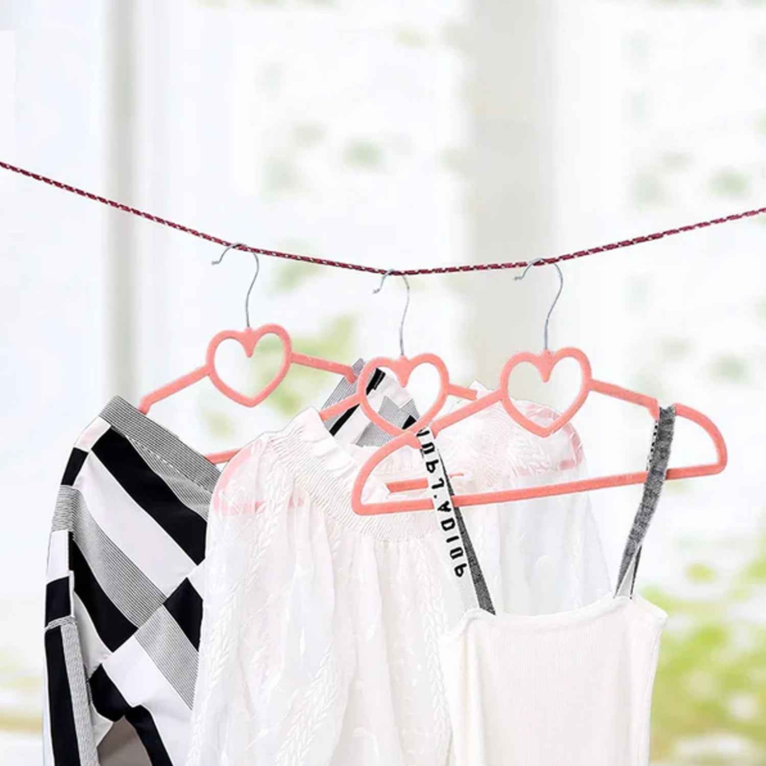 Clothes Drying Rope With Multipurpose Cloth Clips (1 Set)