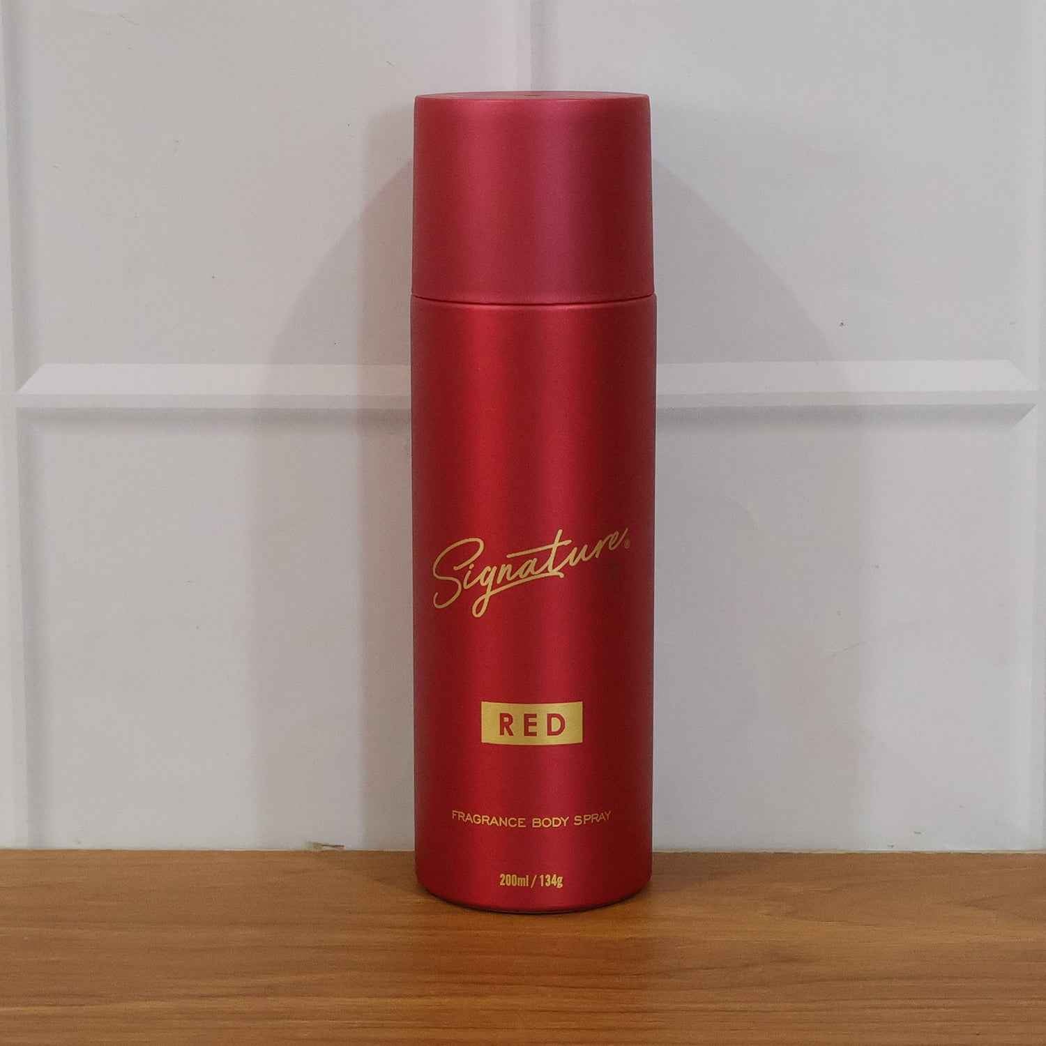 Signature Premium Red Fragrance Body Spray 200 Ml