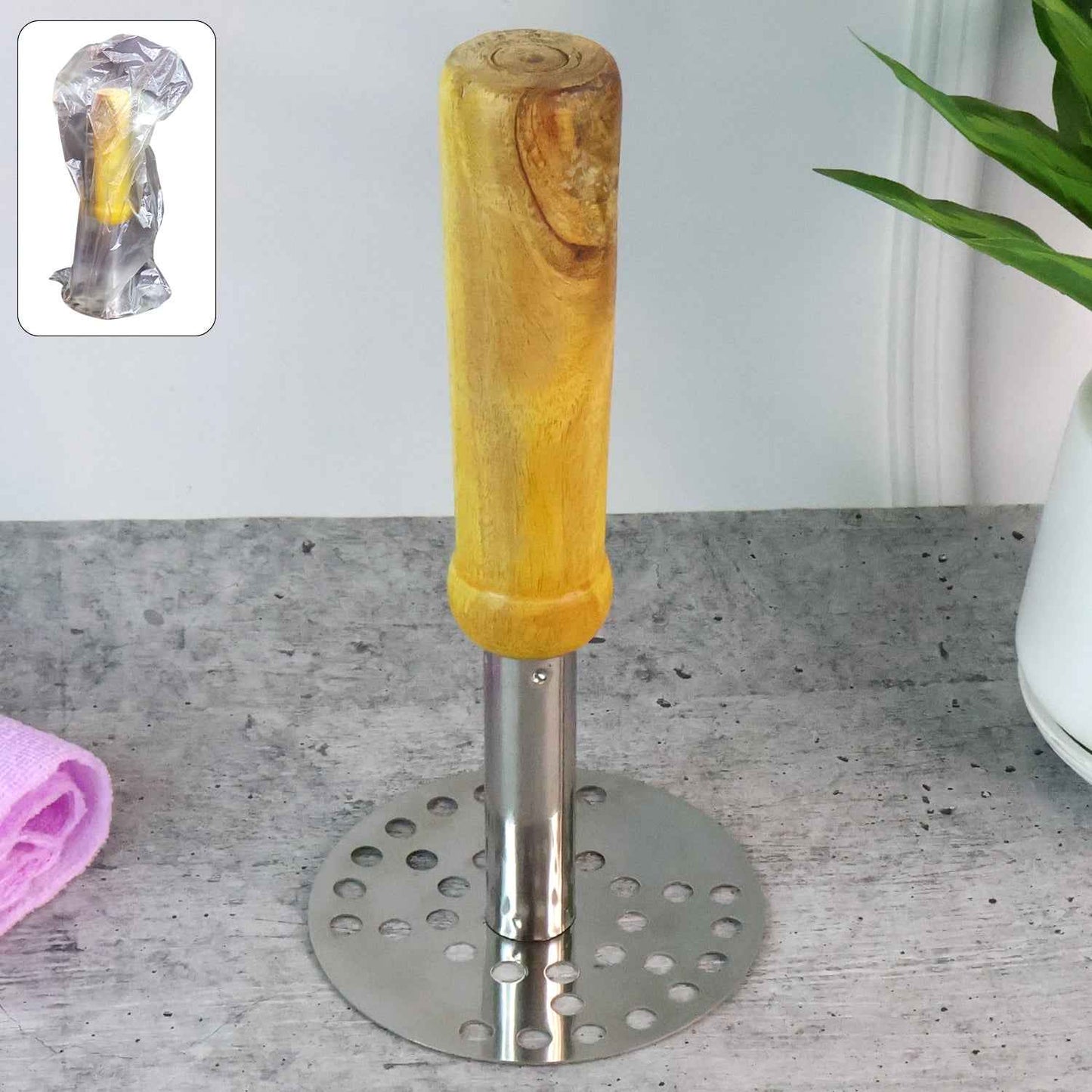 064 Stainless Steel Potato Masher Pav Bhaji Masher With Wooden Handle