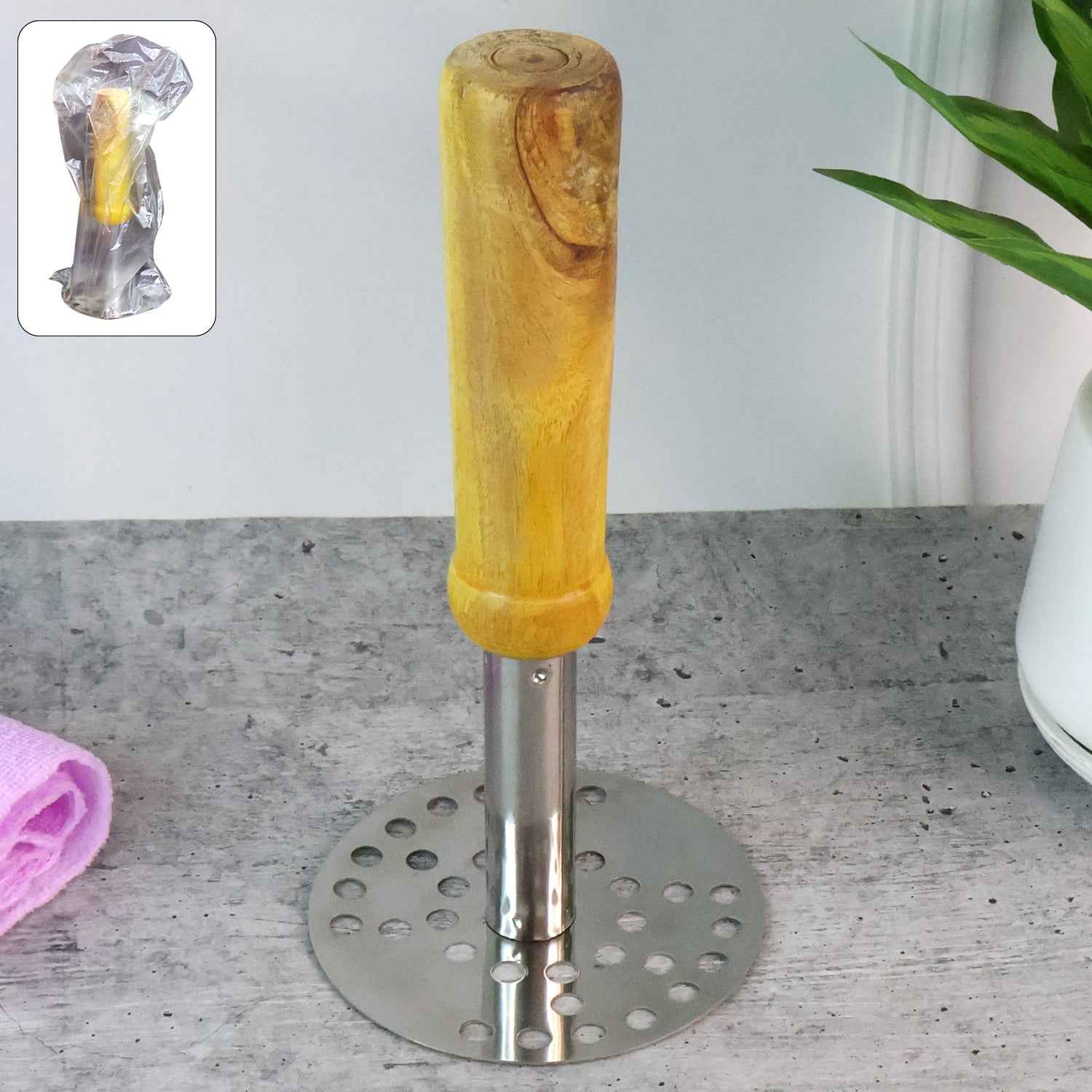 064 Stainless Steel Potato Masher Pav Bhaji Masher With Wooden Handle