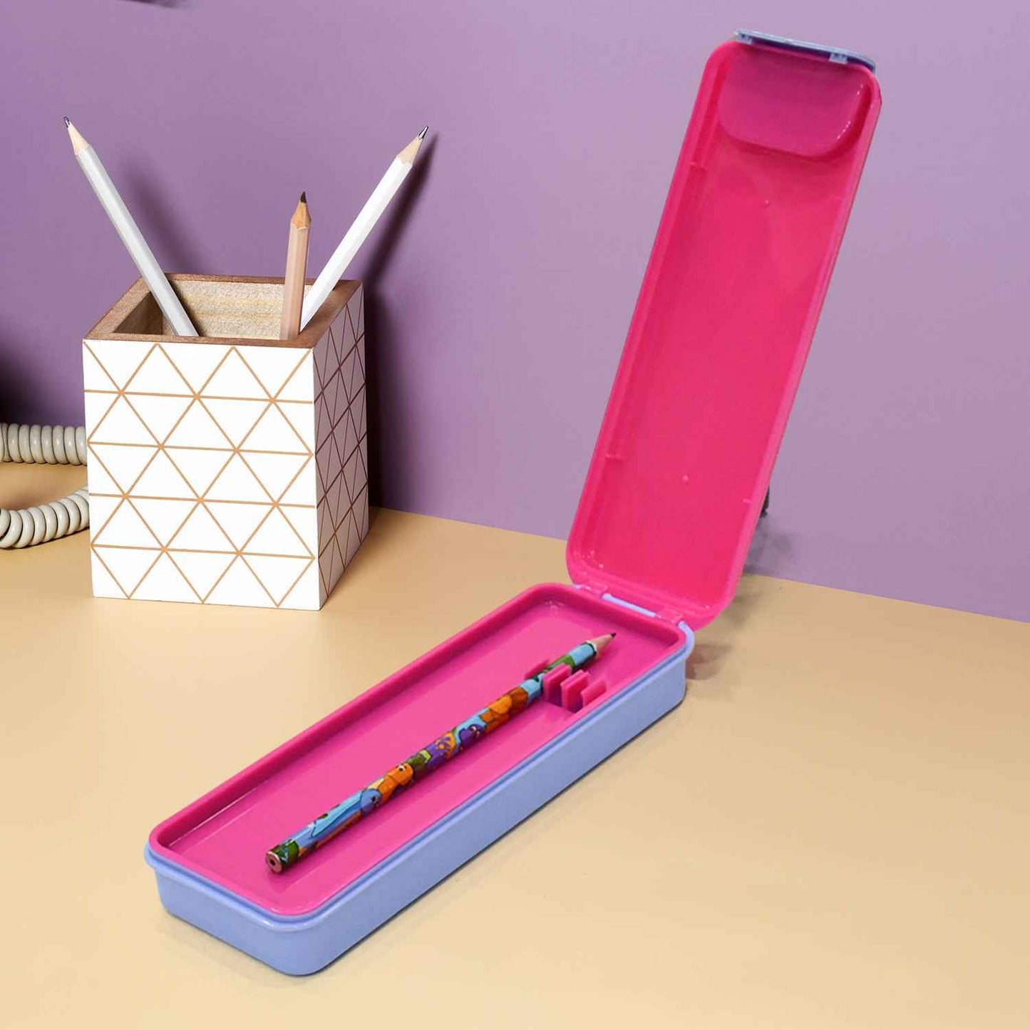 Stylish Cartoon Printed Hard Top Pencil Box For Kids (1 Pc  Mix Design)