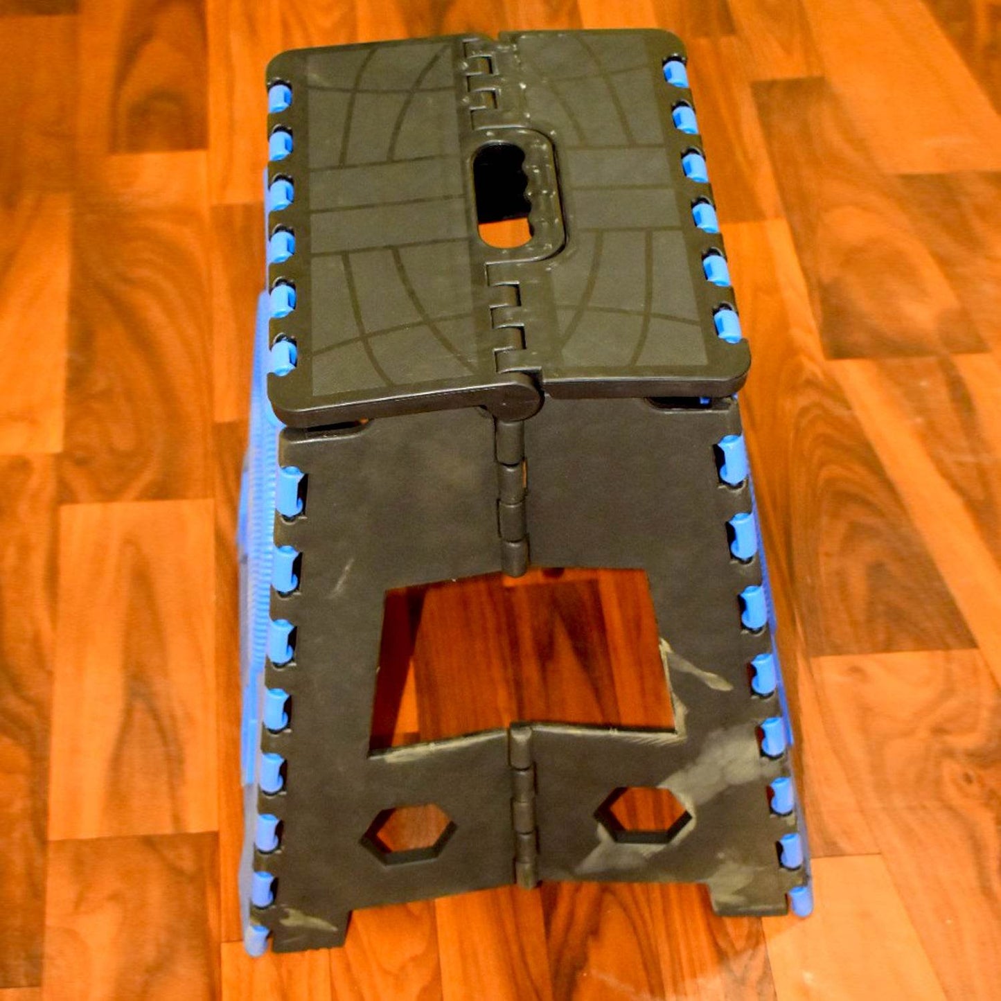 2466 Plastic Pick And Move Strong Step Stool Table 18 Inch - Best Deals at BeSh Deals®