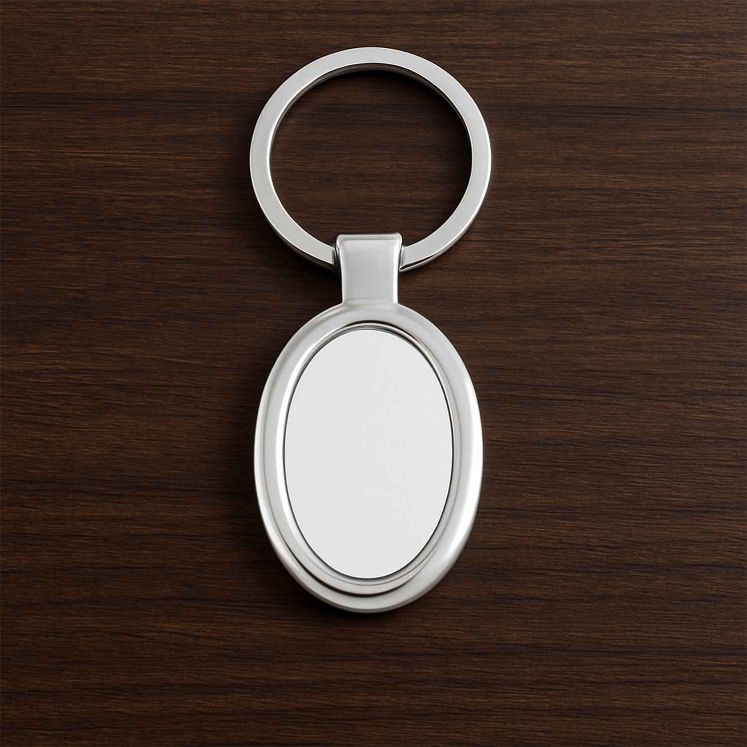 Elegant Oval Shape Metal Keychain For Personal Use