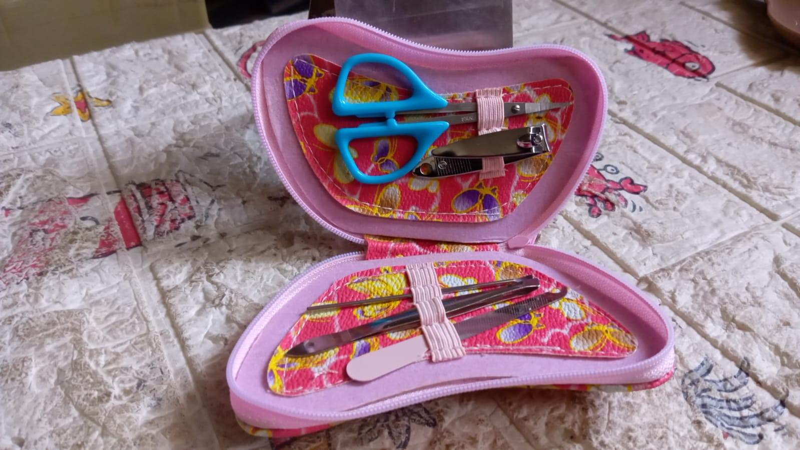 12605 5 In 1 Stainless Steel Professional Manicure Set Nail Cutter For Women Nail Scissors Luxury Grooming Kit. - Best Deals at BeSh Deals®