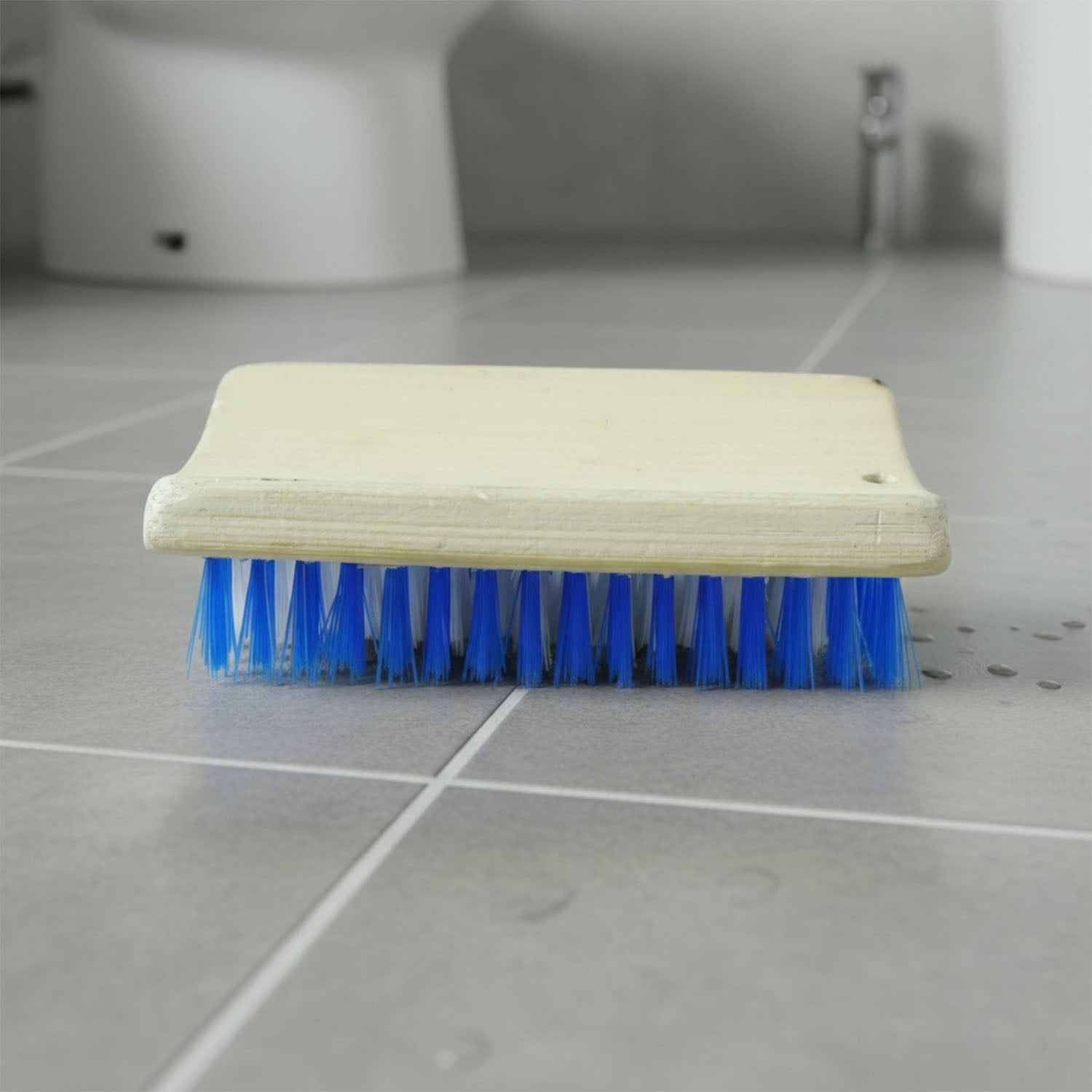 Heavy Duty Wooden Handle Hard Bristle Cleaning Scrub Brush (1 Pc)