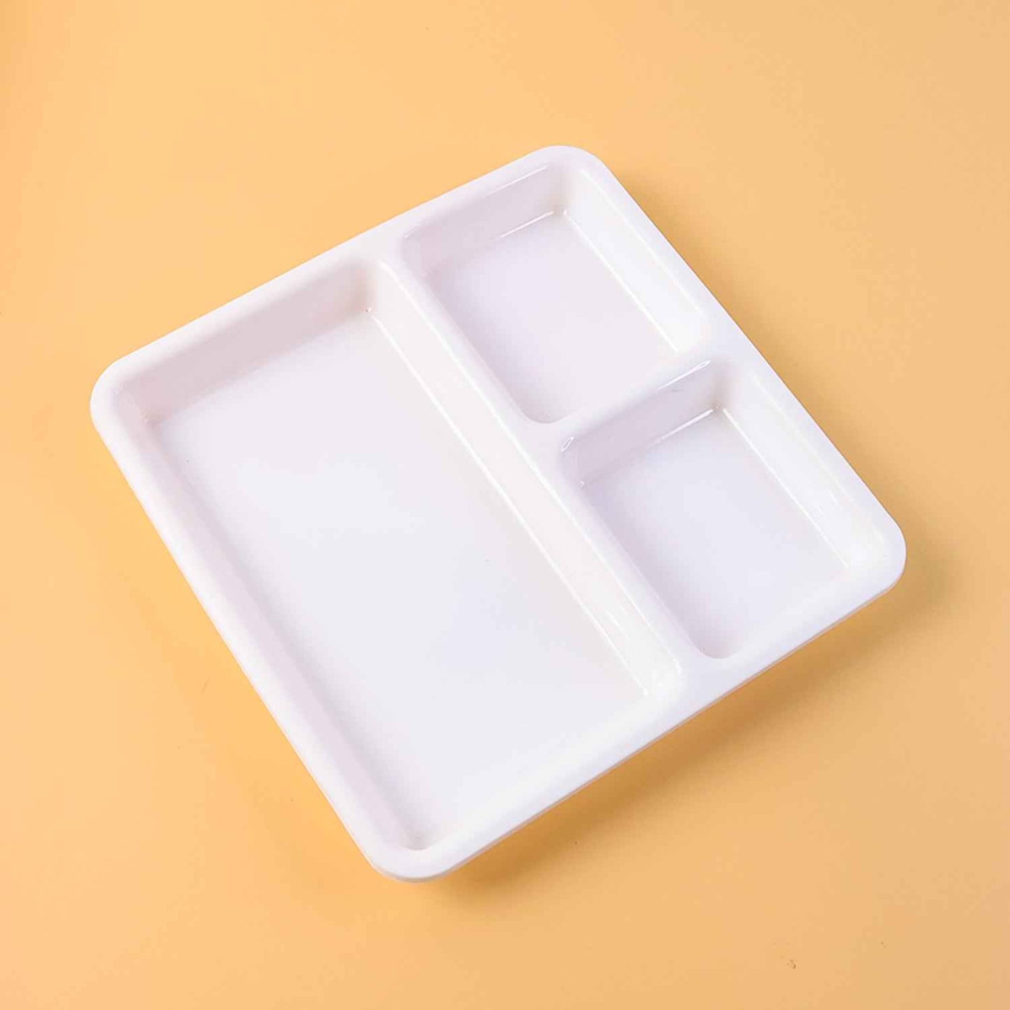 Plastic 3-compartment Plate For Meal Serving
