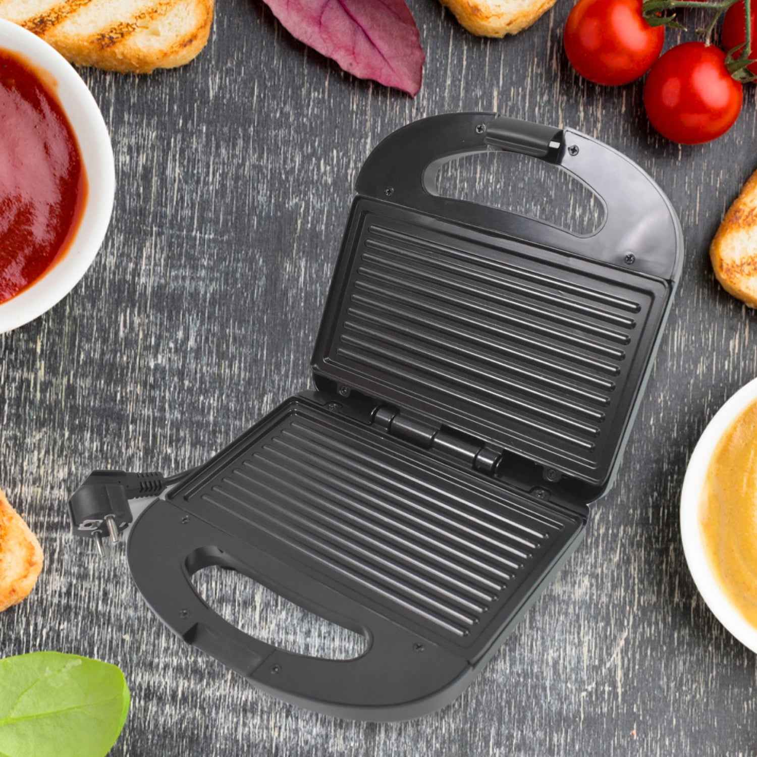 2818 Sandwich Maker Makes Sandwich Non-stick Plates Easy To Use With Indicator Lights