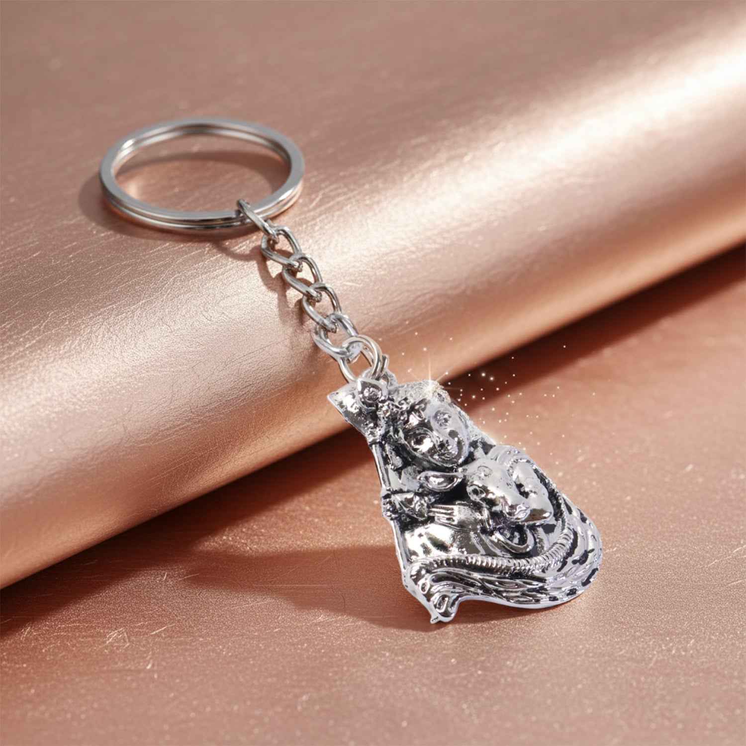 Premium Silver-finish Metal Keychain (1 Pc)
